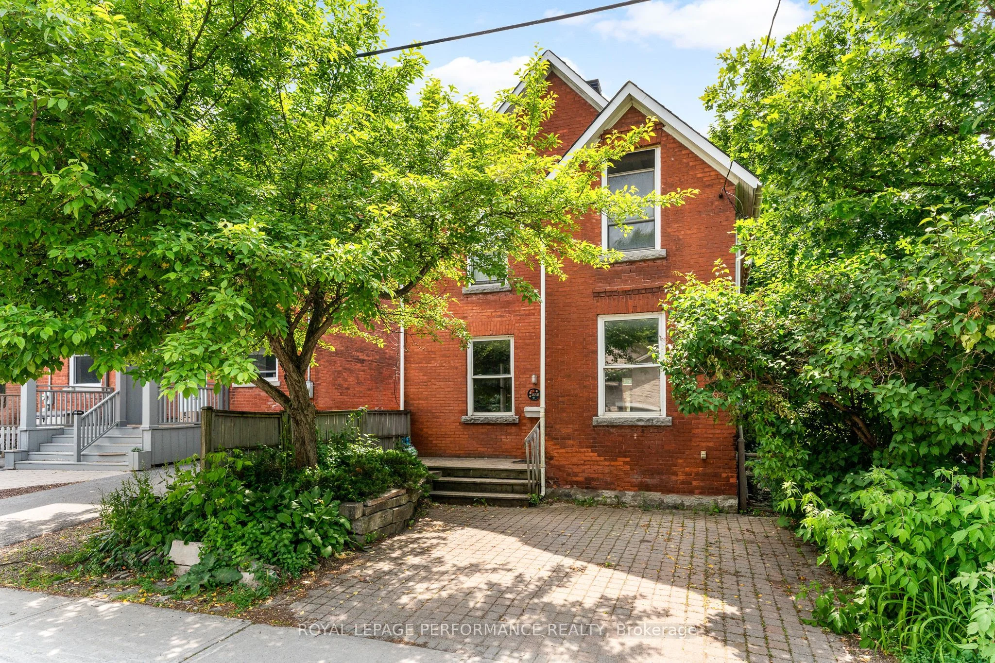236 Britannia Road, Britannia - Lincoln Heights and Area, ON K2B 5X2