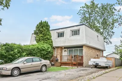Semi-Detached in Niagara Falls
