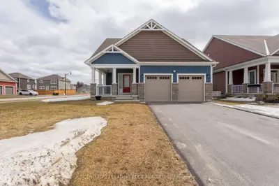 Detached in Bracebridge