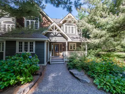 Semi-Detached Condo in Muskoka Lakes