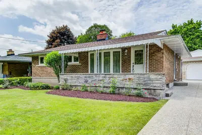 Detached in Waterloo