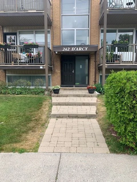 242 Darcy Street S 11, Cobourg, ON K9A 4A3