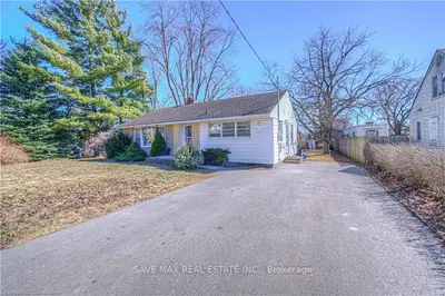 Detached in Cambridge