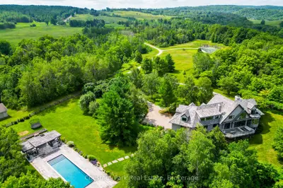 Detached in Mulmur