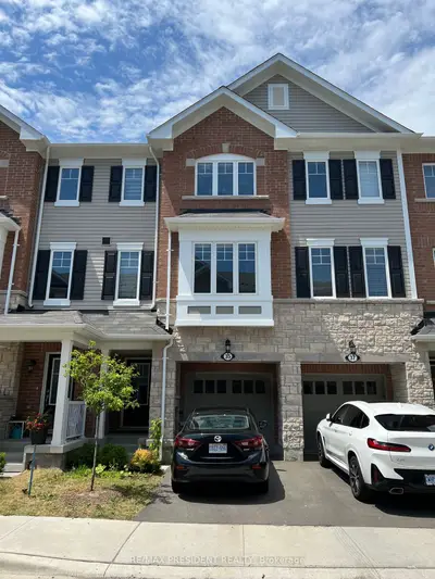 Att/Row/Townhouse in Hamilton