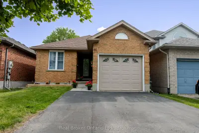 Detached in Guelph