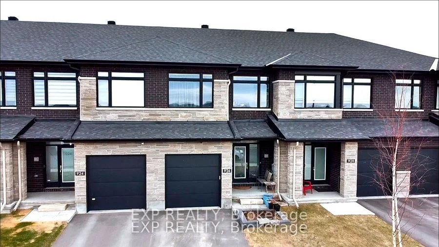 926 Brian Good Avenue, Blossom Park - Airport and Area, ON K4M 0N7