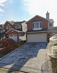 10 Saddle Crescent, Hunt Club - South Keys and Area, ON K1G 5L4