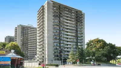 Condo Apartment in Vanier and Kingsview Park