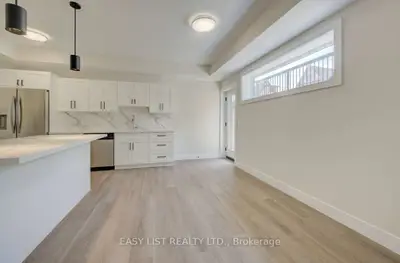 17 Peter Street 1, Kitchener, On N2g 3j5