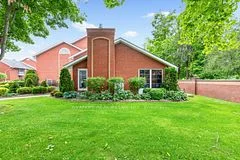 1 Sherwood Street 304, Kawartha Lakes, ON K0M 1A0