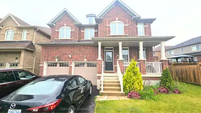 Detached in Brantford