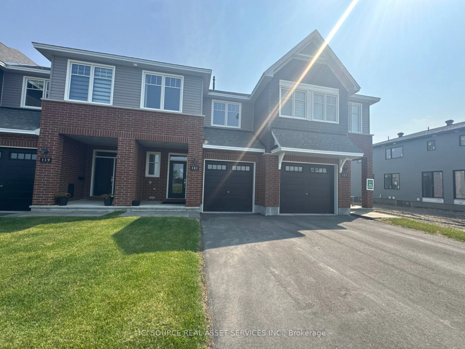 121 Ocala Street, Stittsville - Munster - Richmond, ON K2S 2X2