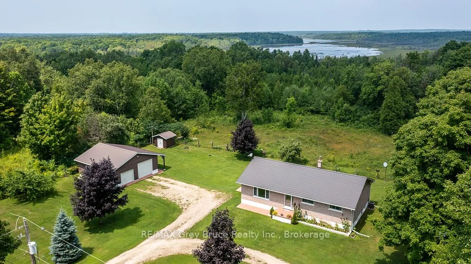 362511 LINDENWOOD Road, Georgian Bluffs, ON N0H 2T0