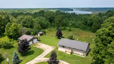 Detached in Georgian Bluffs