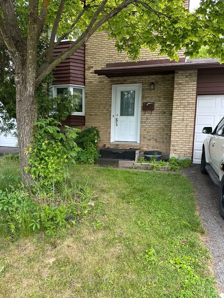 322 Des Epinettes Avenue, Orleans - Cumberland And Area, On K1e 2l6
