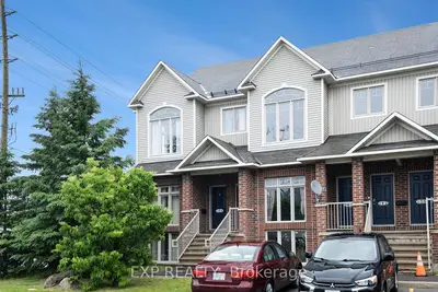 Condo Townhouse in Hunt Club - South Keys and Area