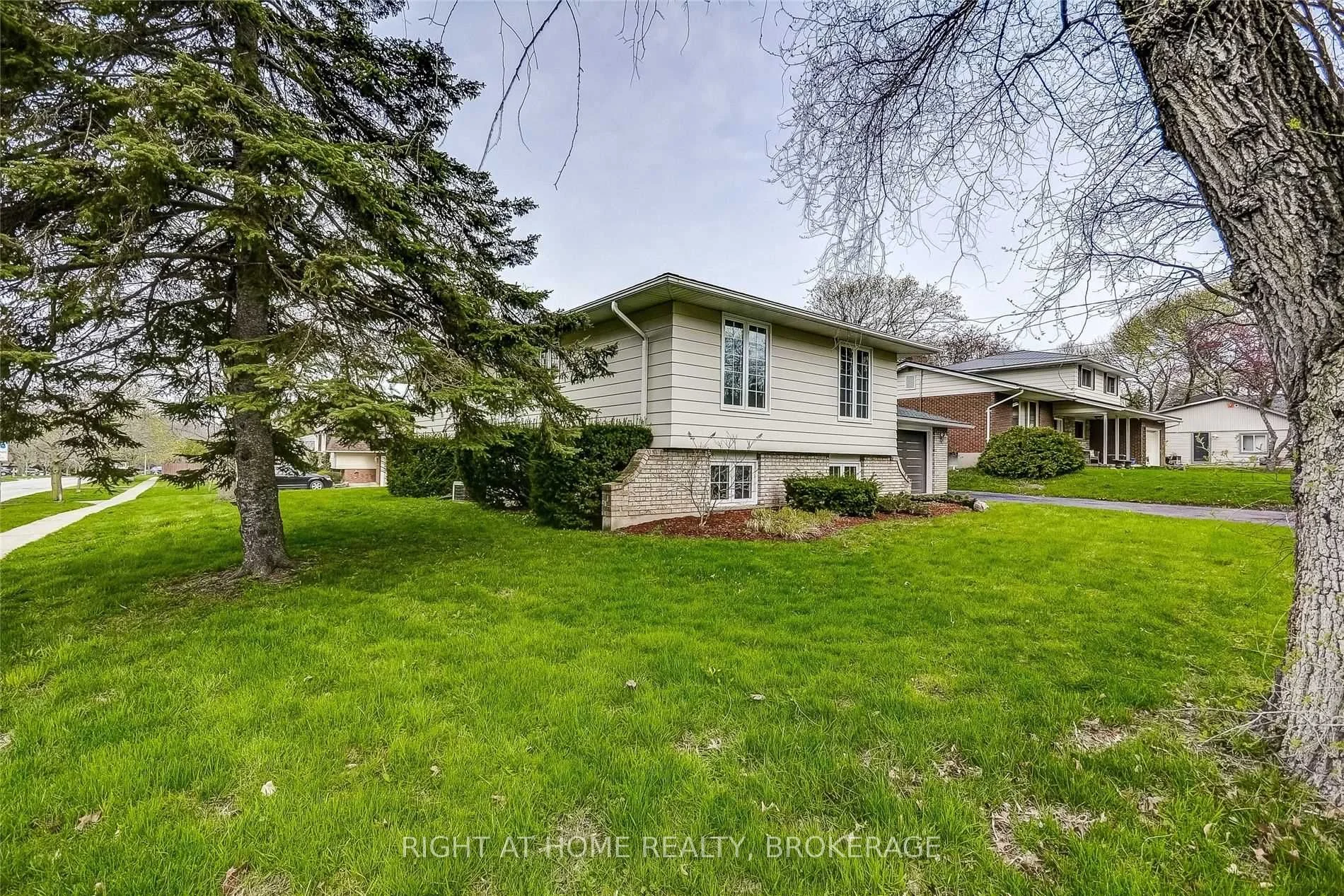 1190 HAIST Street, Pelham, ON L0S 1E2