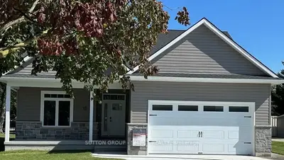 Detached in Bluewater