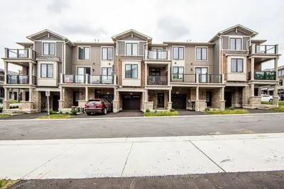 Att/Row/Townhouse in Cambridge