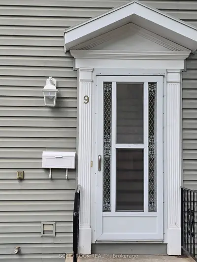 Condo Townhouse in Overbrook - Castleheights and Area