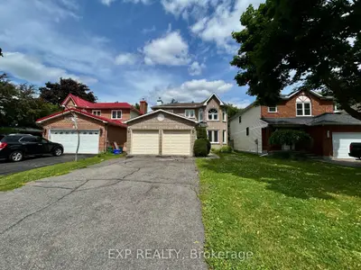 Detached in Hunt Club - South Keys and Area