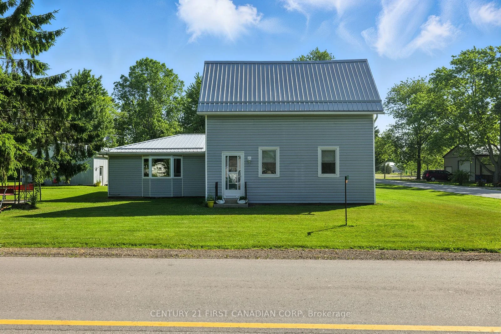 19089 Hill Road, Chatham-Kent, ON N0P 1X0