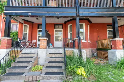 Duplex in West Centre Town