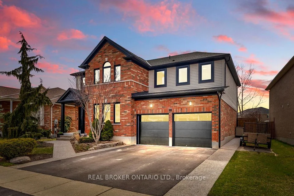 10 Hoodless Court, Brantford, ON N3T 0A8
