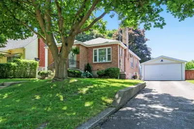 Detached in London East