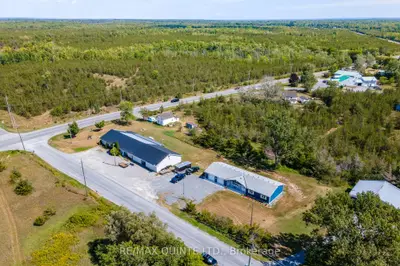 Detached in Prince Edward County