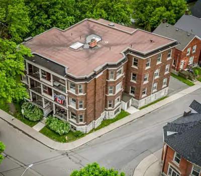 Condo Apartment in Kingston