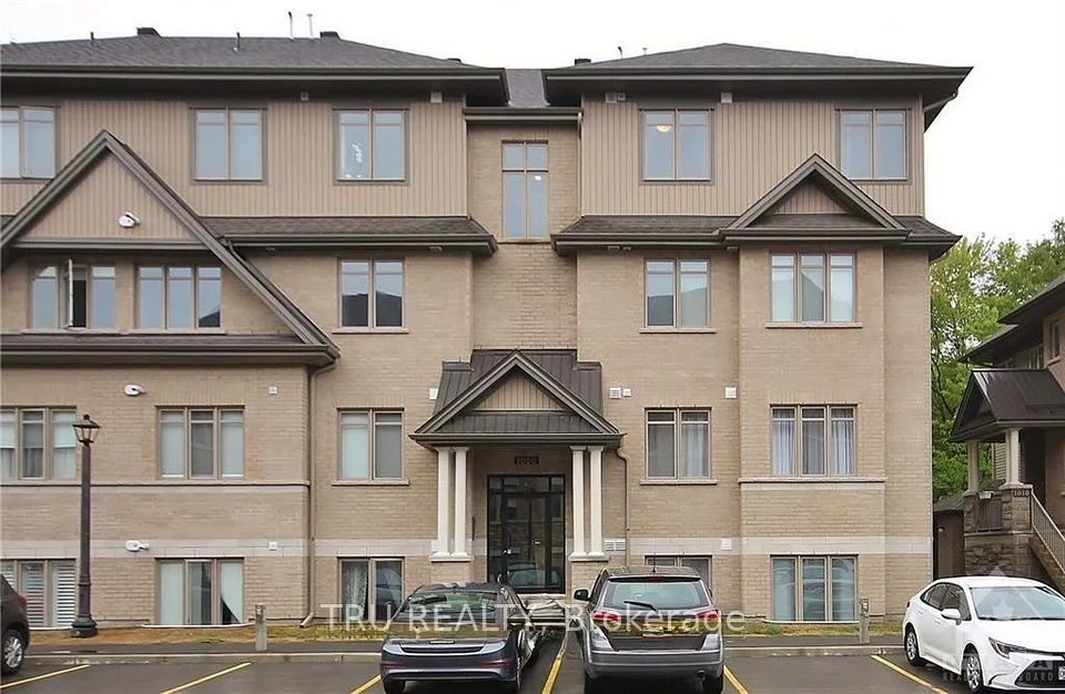 1020 N BERYL Private C, Blossom Park - Airport and Area, ON K1V 2M4