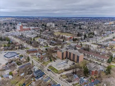 Condo Apartment in Kitchener
