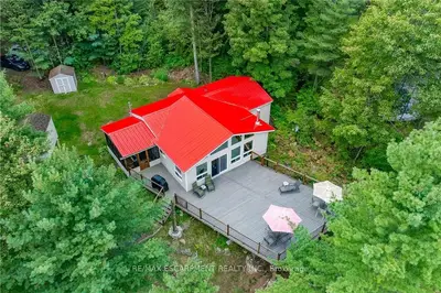 Detached in Gravenhurst
