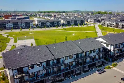 Condo Townhouse in Kitchener