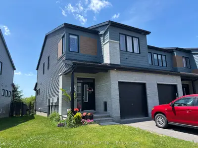 Att/Row/Townhouse in Kanata