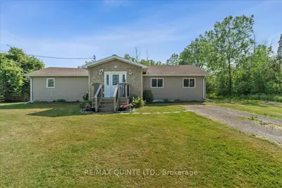 Detached in Quinte West