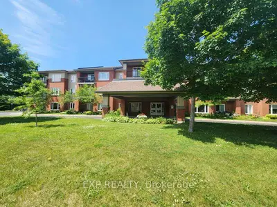 Condo Apartment in Mississippi Mills