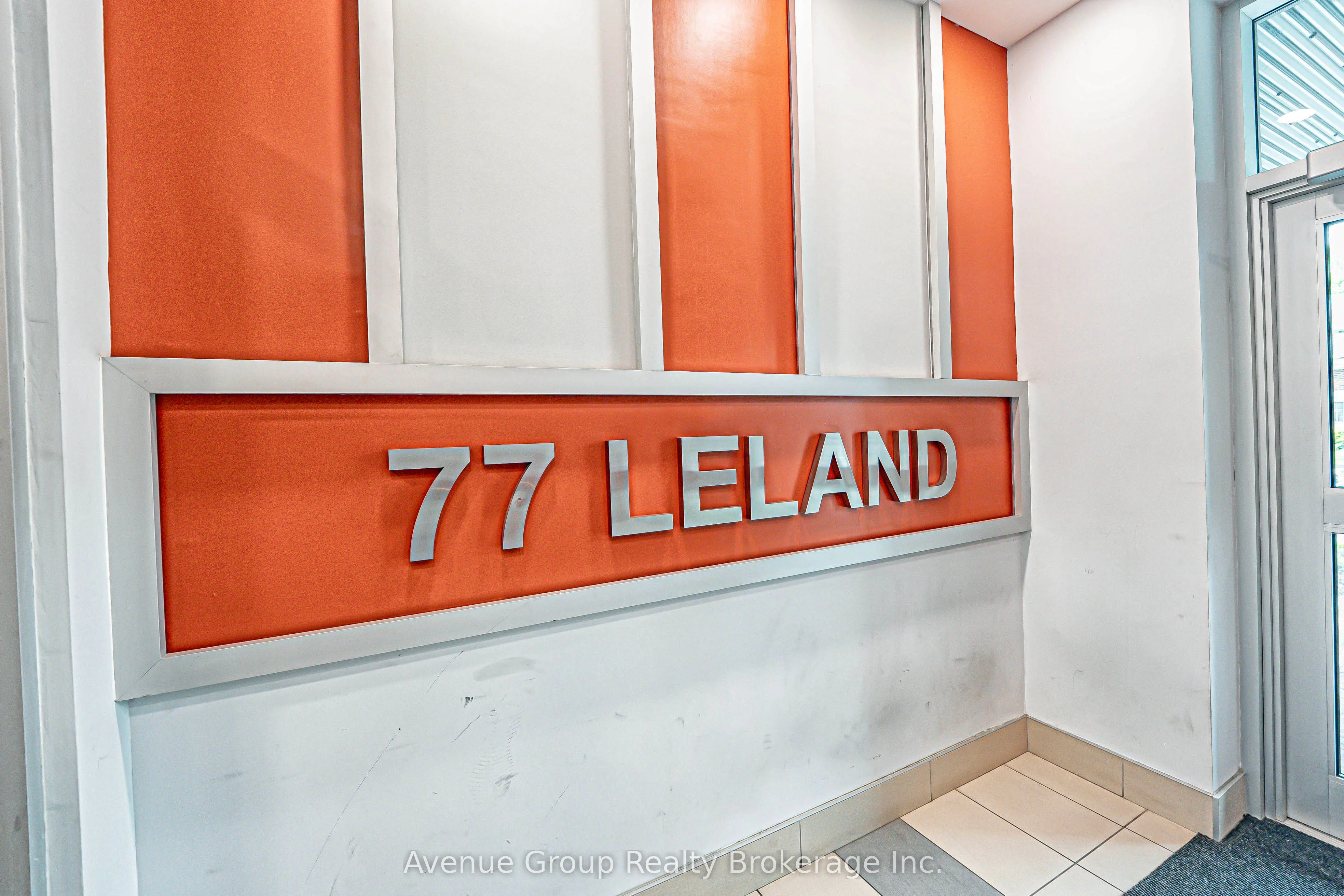 Condo Apartment in Hamilton