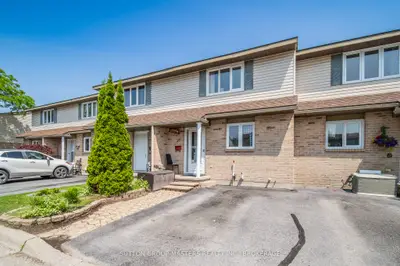 Condo Townhouse in Kingston