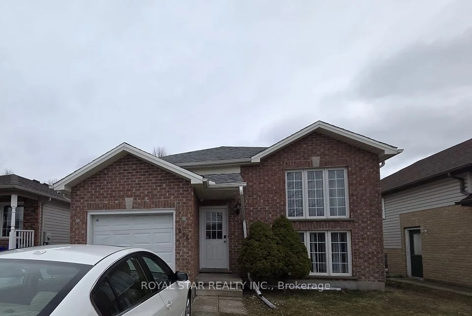 246 Thurman Circle, London East, ON N5V 4Z1