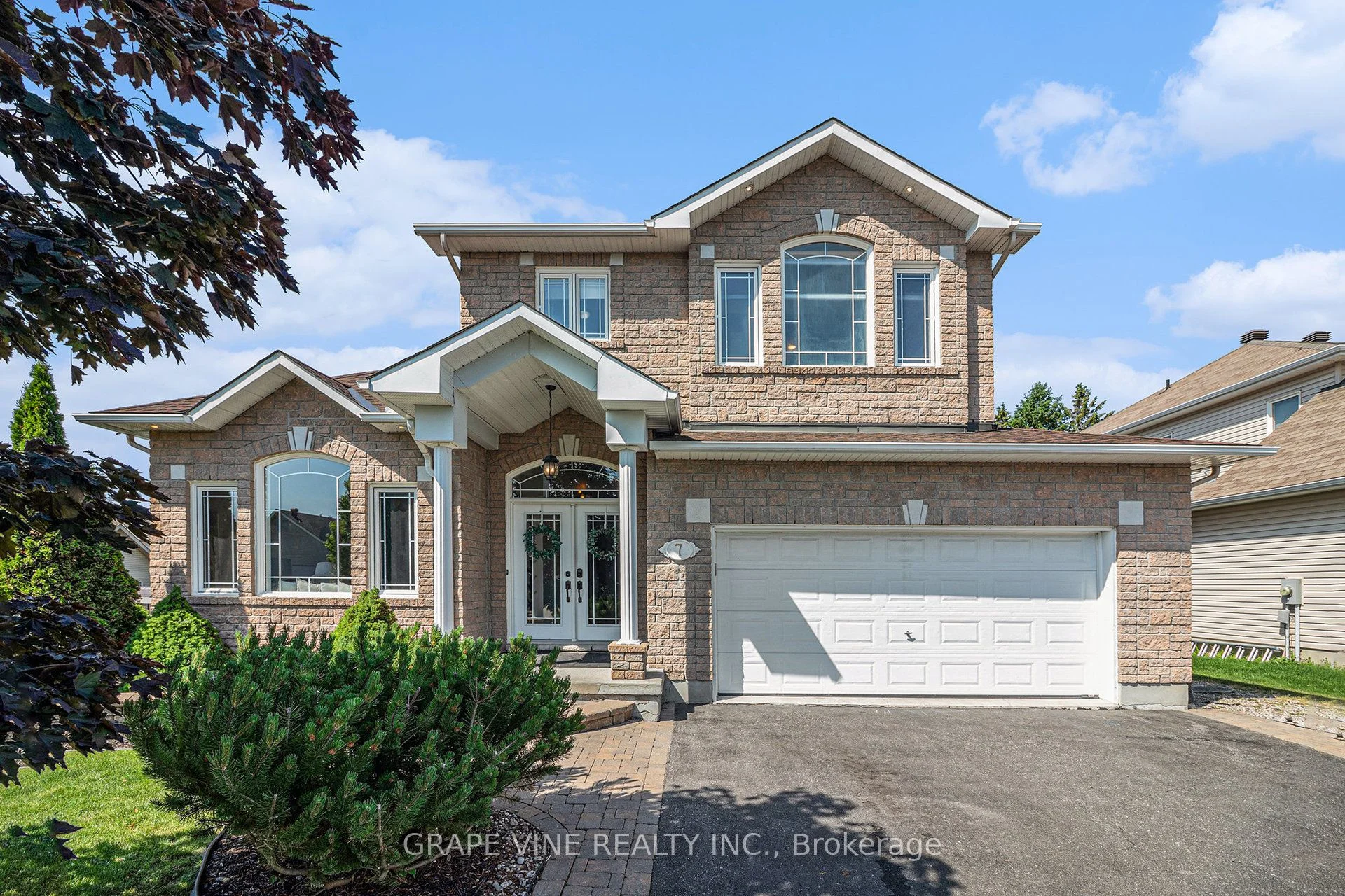 7 Du Boise Street, Russell, ON K0A 1W0
