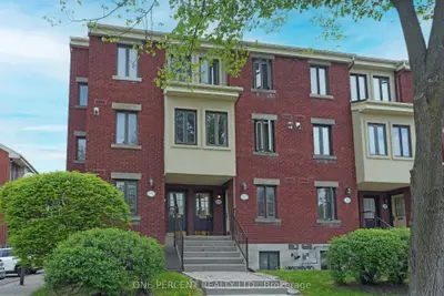 Condo Townhouse in Manor Park - Cardinal Glen and Area