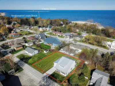 Detached in Saugeen Shores