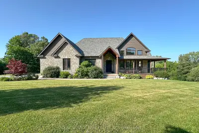 Detached in Hamilton Township