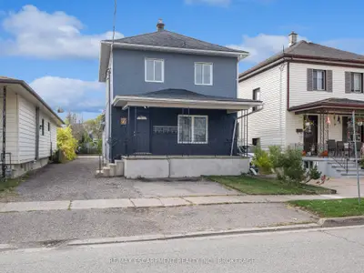 Detached in Thorold