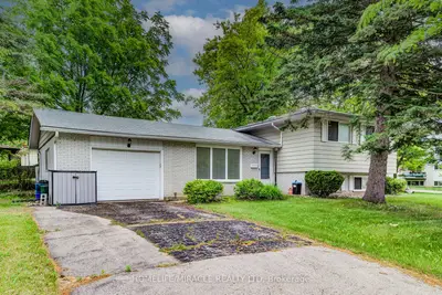 Detached in Waterloo