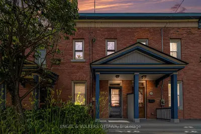 Att/Row/Townhouse in Glebe - Ottawa East and Area