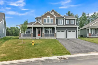 Detached in Bracebridge
